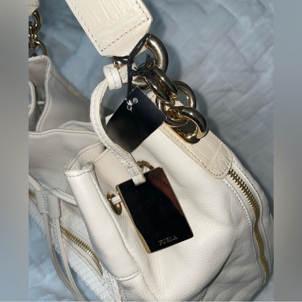 Furla Large Cream Hobo Bag NWT - Picture 14 of 15